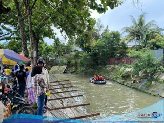 Brimob Polda Sumut Respon Cepat, 11 Personel Dikerahkan Cari Korban Hanyut di Sungai Deli